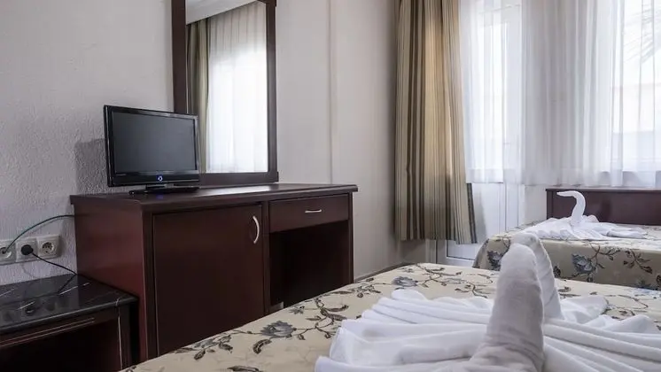 Standard Tek Büyük Yataklı Oda