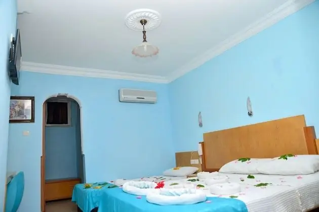 Standard Tek Büyük veya İki Ayrı Yataklı Oda
