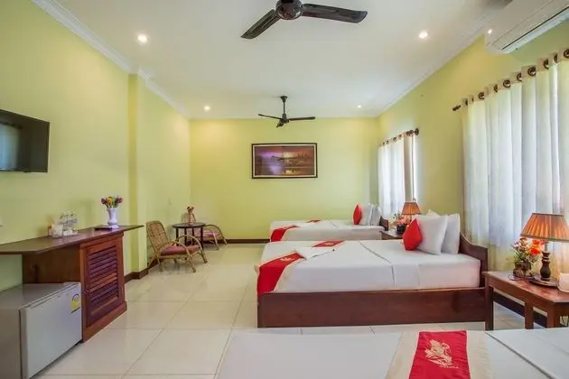 Üç Kişilik Oda (with Aircon - Free Pick up)