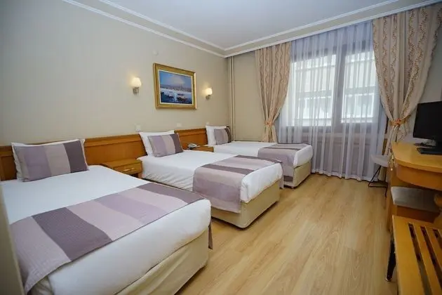 Standard Üç Kişilik Oda
