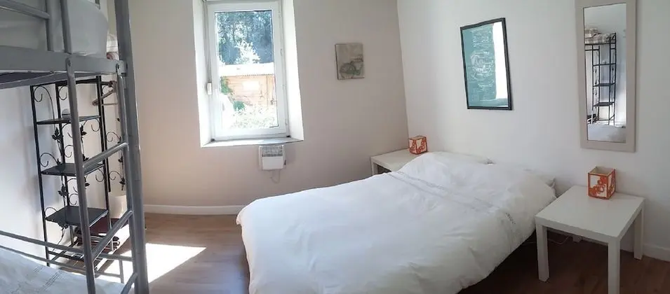 Dört Kişilik Oda, Ortak Banyo