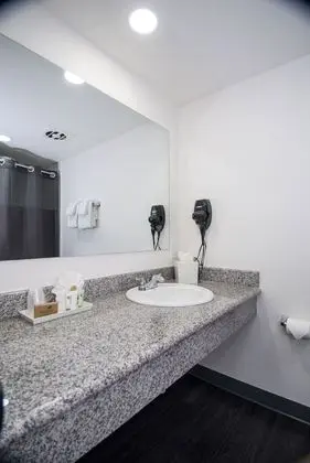 Standard Oda, 1 En Büyük (King) Boy Yatak, Küçük Mutfak
