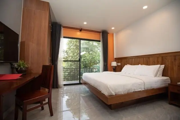 Sıra Ev, 4 Yatak Odası, Park Manzaralı, Bahçeli