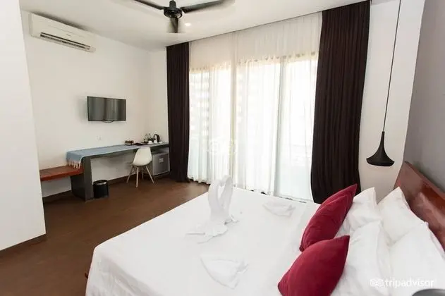 Deluxe Tek Büyük Yataklı Oda