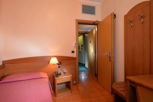 Economy Tek Kişilik Oda