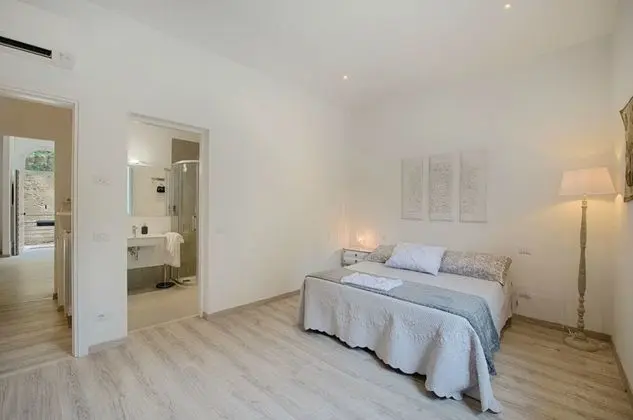 Deluxe Tek Büyük Yataklı Oda (Fontegaia)