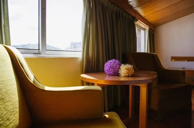 Tek Büyük Yataklı Oda (attic floor)