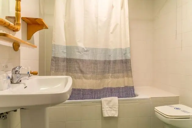 Tek Büyük Yataklı Oda (attic floor)