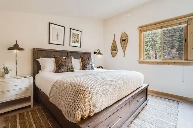 Ev (2 Bedrooms)