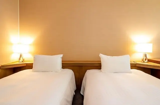 Junior Süit, Sigara İçilmez (4 Single Beds and 1 Sofa Bed)
