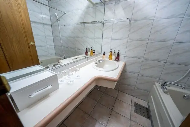 Junior Süit, Sigara İçilmez (4 Single Beds and 1 Sofa Bed)