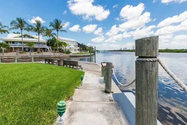 Daire (Siesta Bayside 2nd Floor Townhome)