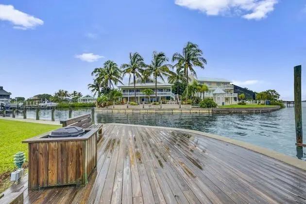 Daire (Siesta Bayside Closest to the Beach)