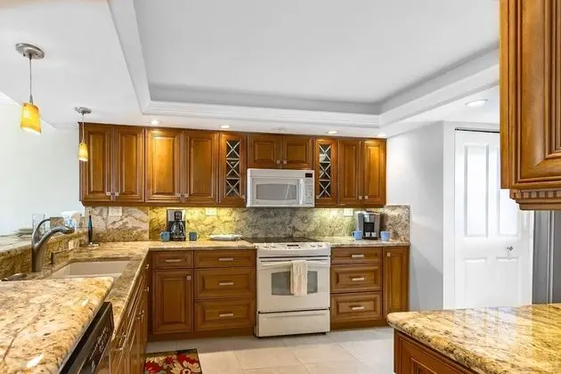 Daire (Siesta Breakers Ocean Views, 5th Floo)