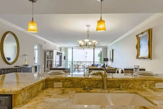 Daire (Siesta Breakers Ocean Views, 5th Floo)