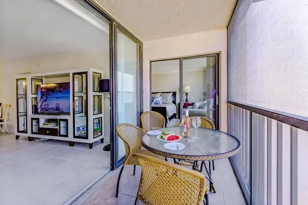 Daire (Siesta Breakers Ocean Views, 5th Floo)