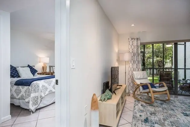 Daire (Siesta Dunes Modern First Floor End U)