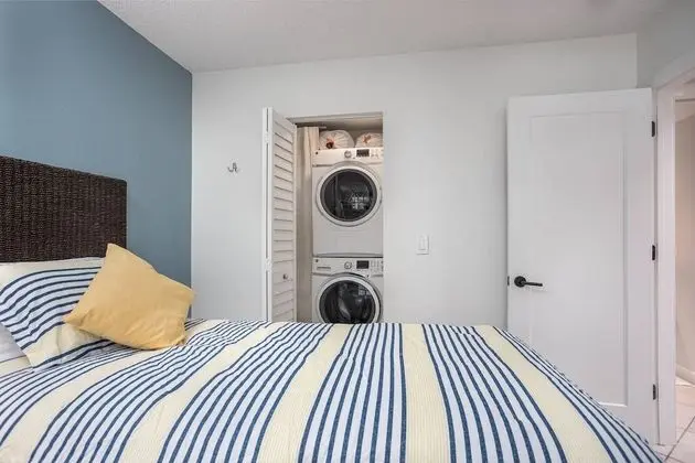 Daire (Siesta Dunes Modern First Floor End U)