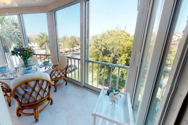 Daire (Siesta Harbor Portofino Canal View)