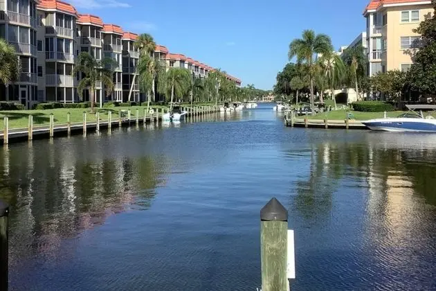 Daire (Siesta Harbor Portofino Canal View)