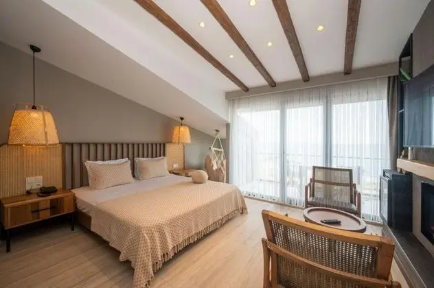 Superior Double Room, Kısmi Deniz Manzaralı