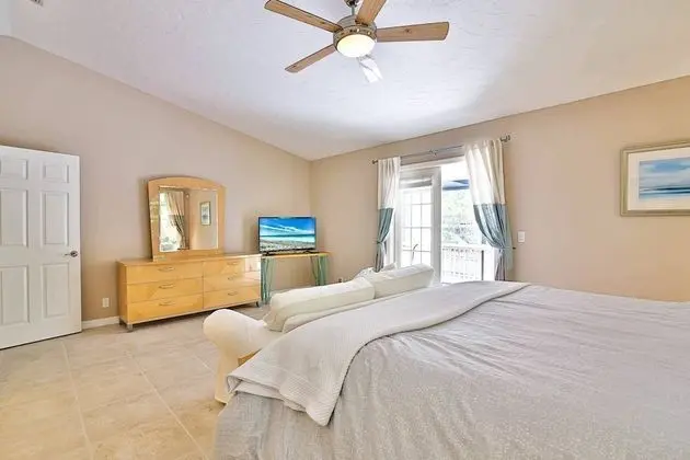Ev (Siesta Key Home)