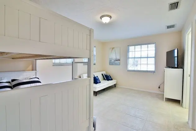 Ev (Siesta Key Home)