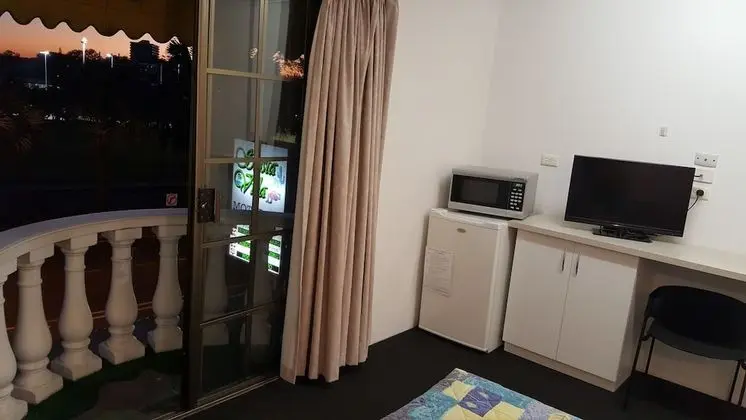 Standard Oda, 1 Büyük (Queen) Boy Yatak, Balkon, Bahçe Manzaralı