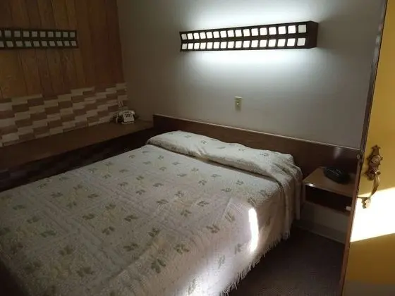 Standard Oda, 1 Büyük (Queen) Boy Yatak, Sigara İçilmez