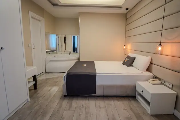 Çift Kişilik,Bahçe Manzaralı,Jakuzili