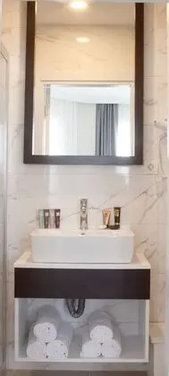 Junior Süit, Şehir Manzaralı