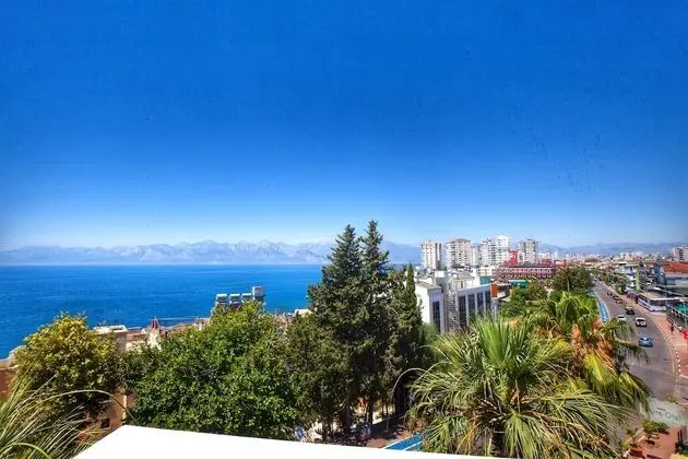 Junior Süit, Şehir Manzaralı