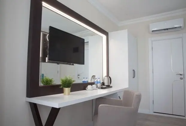 Kısmi Deniz Manzaralı Standart Oda