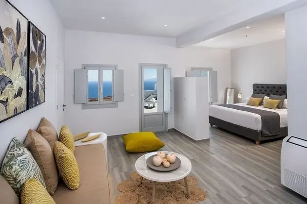 Deluxe Sea View Suite with Private Pool