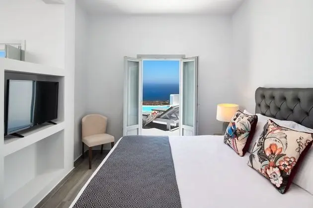 Deluxe Sea View Suite with Private Pool