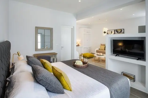Deluxe Sea View Suite with Private Pool