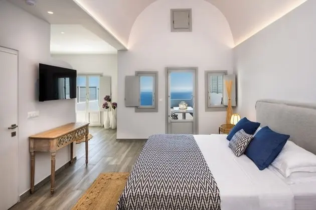 Deluxe Sea View Suite with Private Pool