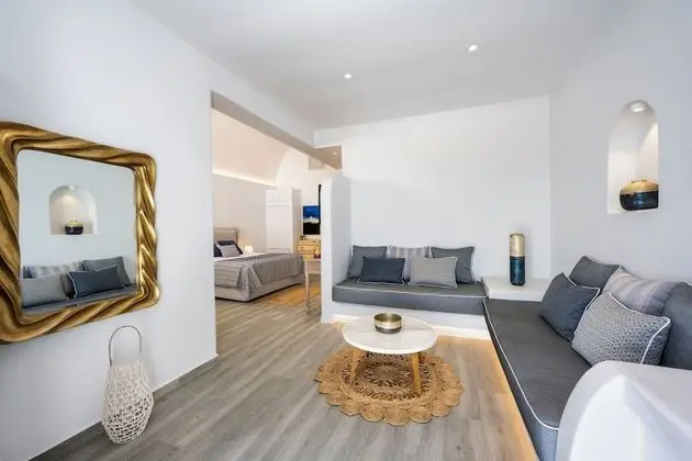 Deluxe Sea View Suite with Private Pool