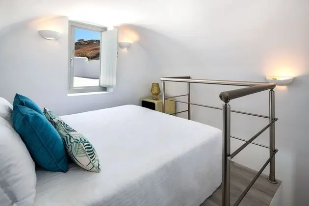 Sea View Suite with Loft & Private Pool