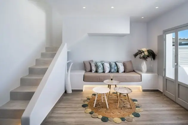 Sea View Suite with Loft & Private Pool