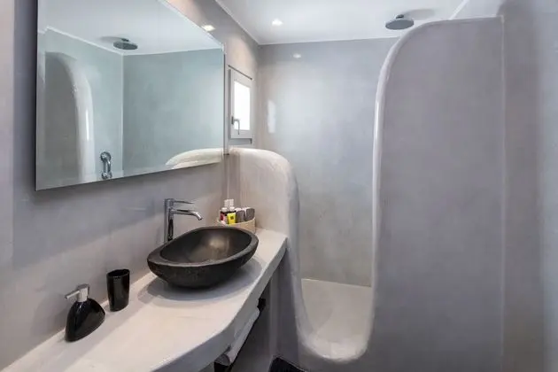 Sea View Suite with Loft & Private Pool