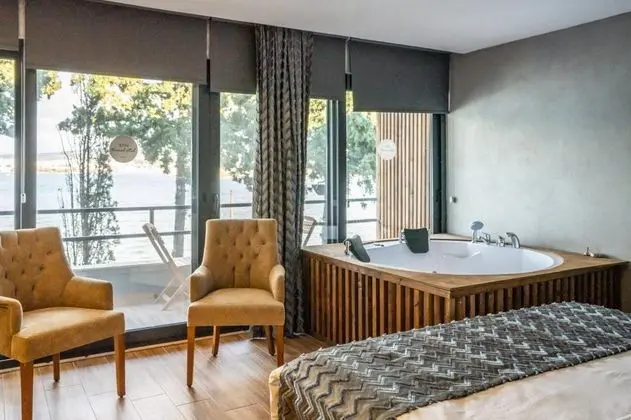 Deluxe Jakuzili Suite, Deniz Manzaralı, Jakuzili