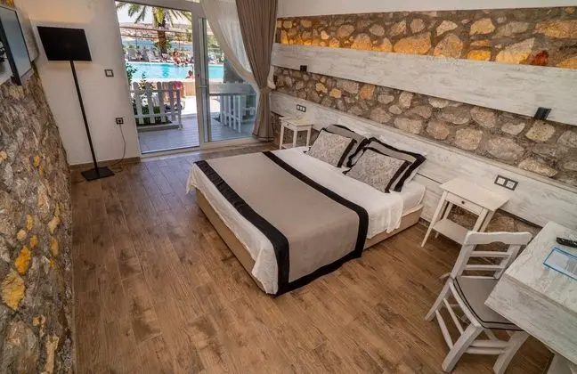 Deluxe Deniz Manzaralı,Teraslı Oda