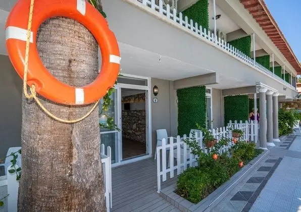 Deluxe Deniz Manzaralı,Teraslı Oda