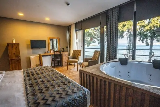 Deluxe Suit,Deniz Manzaralı,Jakuzili