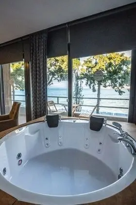 Deluxe Suit,Deniz Manzaralı,Jakuzili
