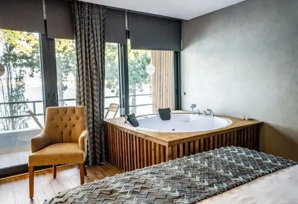 Deluxe Suit,Deniz Manzaralı,Jakuzili