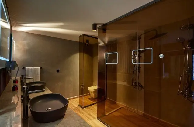 Suit,Deniz Manzaralı,Jakuzili,Teraslı