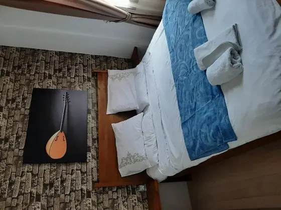 Çift Kişilik, Şehir Manzaralı