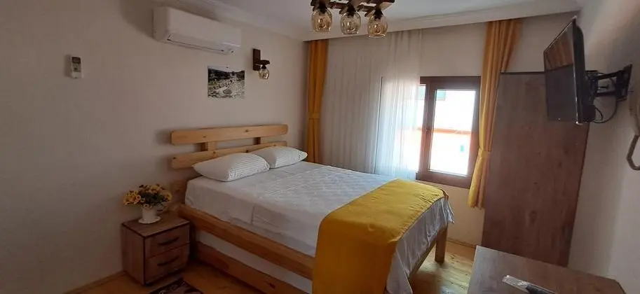 Aile Odası, Bahçe veya Sokak Manzaralı